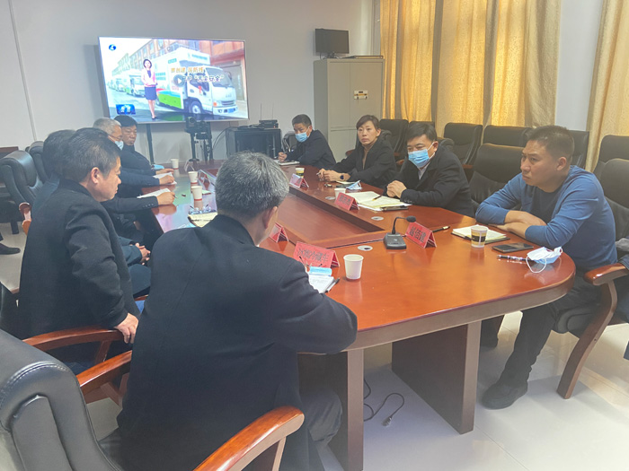 民權(quán)縣推進(jìn)“移動(dòng)智慧廚房”制造企業(yè)座談會(huì)