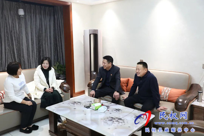 縣委常委、縣紀委書記、縣監(jiān)委主任冉燃開展廉政家訪活動