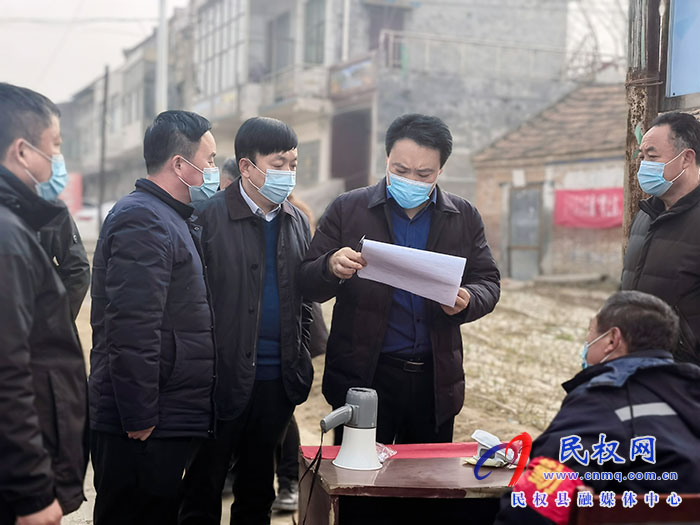 縣委常委、組織部長王義彬督導(dǎo)疫情防控工作