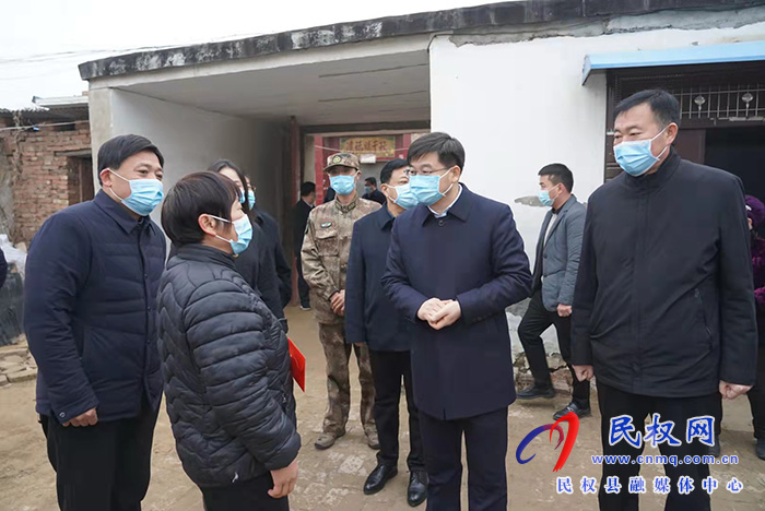 縣領導春節(jié)前夕走訪慰問特困職工、困難群眾和企業(yè)軍轉干部
