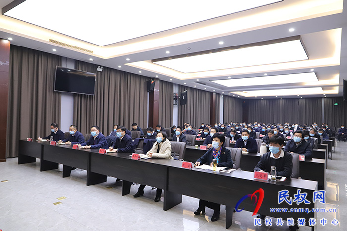 我縣組織收聽收看市委理論學(xué)習(xí)中心組集體學(xué)習(xí)（擴(kuò)大）報(bào)告會(huì)