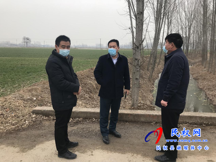 縣委常委、縣委辦公室主任吳杰開展巡河工作