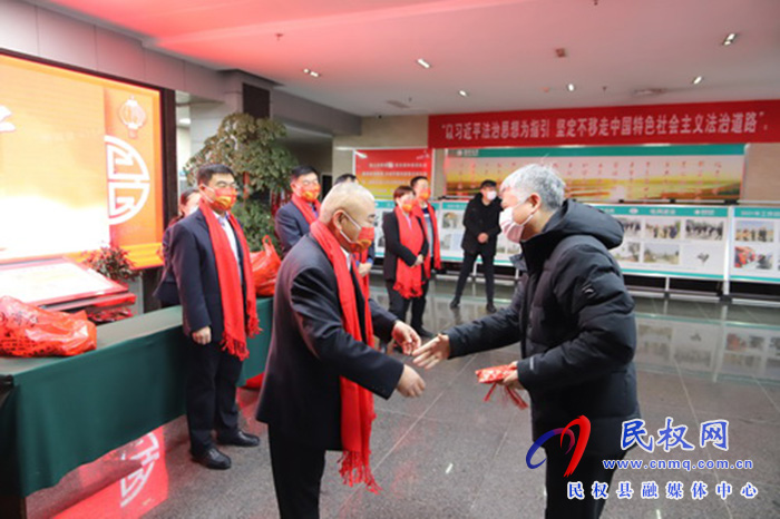 民權(quán)縣供電公司：新年上班第一天 團(tuán)拜祝福賀開(kāi)篇
