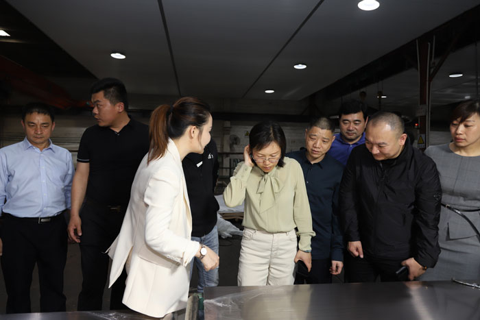 縣委副書(shū)記、縣長(zhǎng)王靜嫻帶隊(duì)到廣東省佛山市不銹鋼產(chǎn)業(yè)園招商考察
