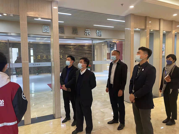 縣領(lǐng)導(dǎo)馬德偉赴上海開(kāi)展招商活動(dòng)