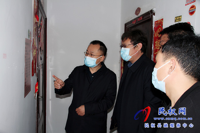 縣政協(xié)主席周明河督導檢查疫情防控工作