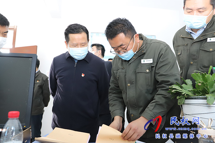 國(guó)網(wǎng)商丘供電公司總經(jīng)理喬立華到民調(diào)研