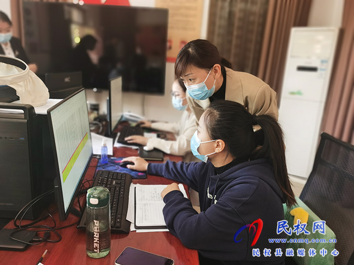 縣委常委、副縣長(zhǎng)于茜深入莊子鎮(zhèn)暗訪督導(dǎo)疫情防控工作