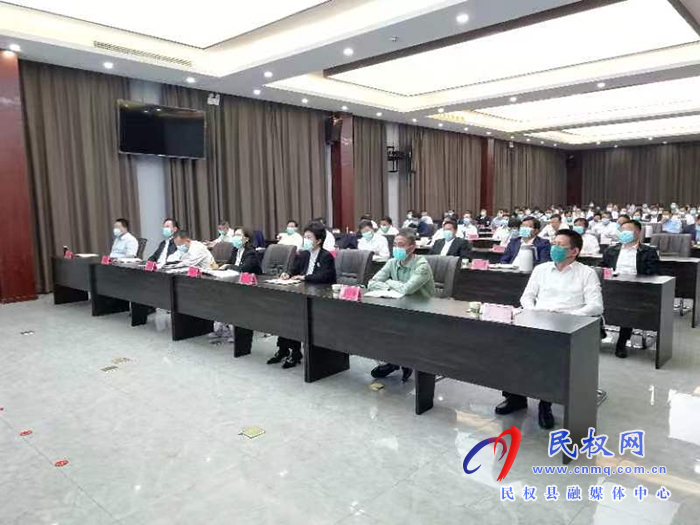 我縣組織收聽收看市委理論學習中心組（擴大）學習報告會（第七期商丘大講堂）