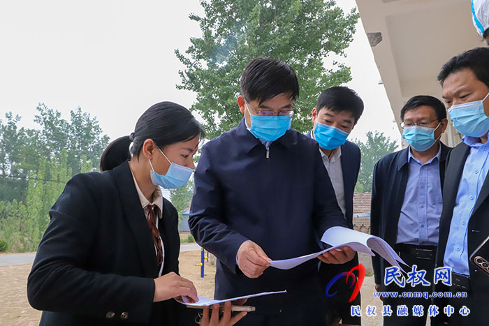 縣委書記張團結(jié)調(diào)研督導疫情防控工作