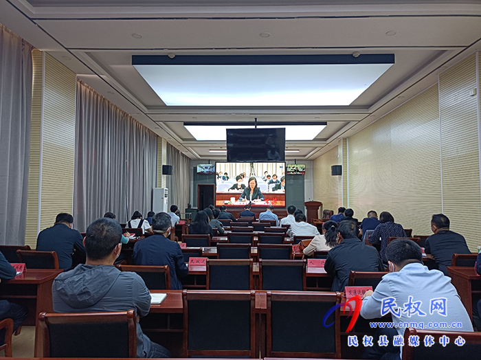 我縣組織收聽(tīng)收看全國(guó)普通高等學(xué)校畢業(yè)生就業(yè)創(chuàng)業(yè)工作電視電話會(huì)議