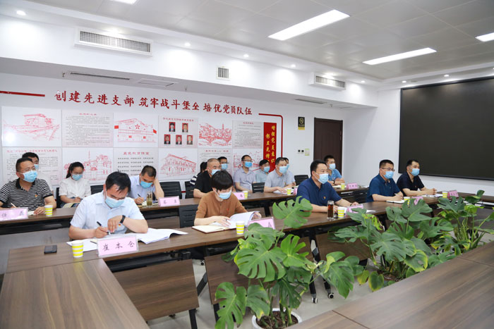 我縣組織收聽(tīng)收看全市＂五星＂支部創(chuàng)建專(zhuān)題宣講活動(dòng)