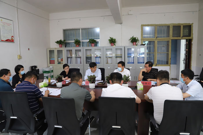 縣委書記張團結(jié)主持召開新冠肺炎疫情分析研判會