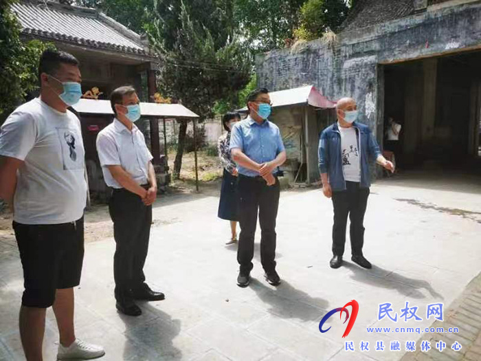 縣委常委、宣傳部長(zhǎng)、副縣長(zhǎng)畢道喜到林七鄉(xiāng)調(diào)研“文子”文化