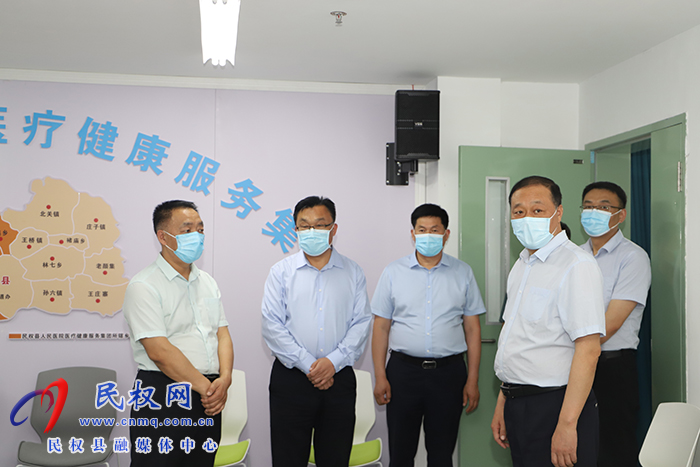 縣委常委、宣傳部長(zhǎng)、副縣長(zhǎng)畢道喜調(diào)研指導(dǎo)高考準(zhǔn)備工作