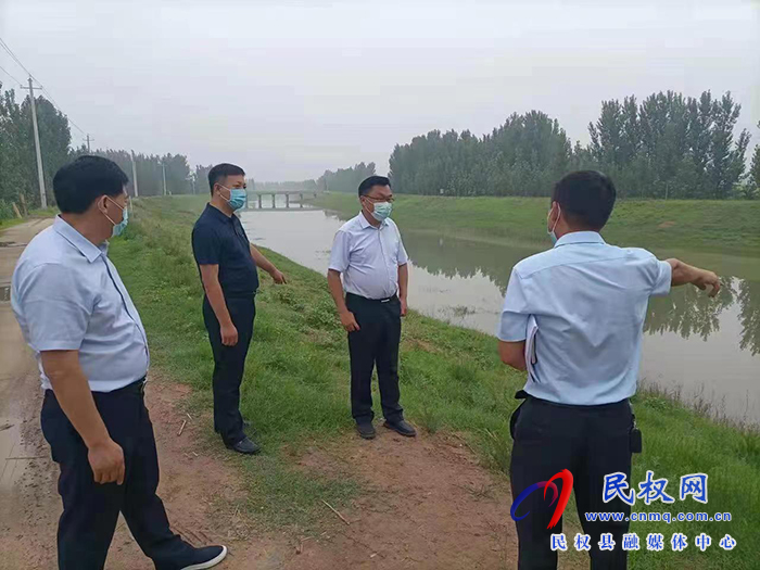 縣委常委、宣傳部長、副縣長畢道喜督查教育系統(tǒng)暑期防溺水工作