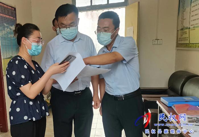 縣委常委、宣傳部長、副縣長畢道喜督查教育系統(tǒng)暑期防溺水工作