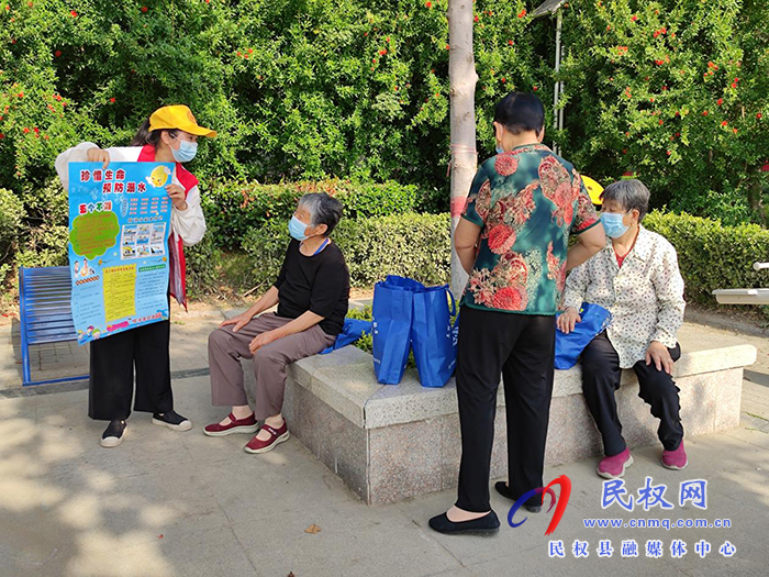 縣團(tuán)委開展防溺水宣傳活動