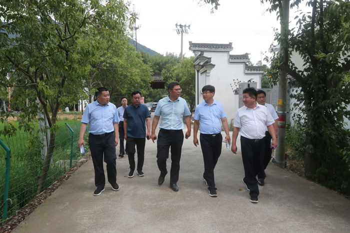 縣委書記張團結到湖州考察康養(yǎng)基地建設項目