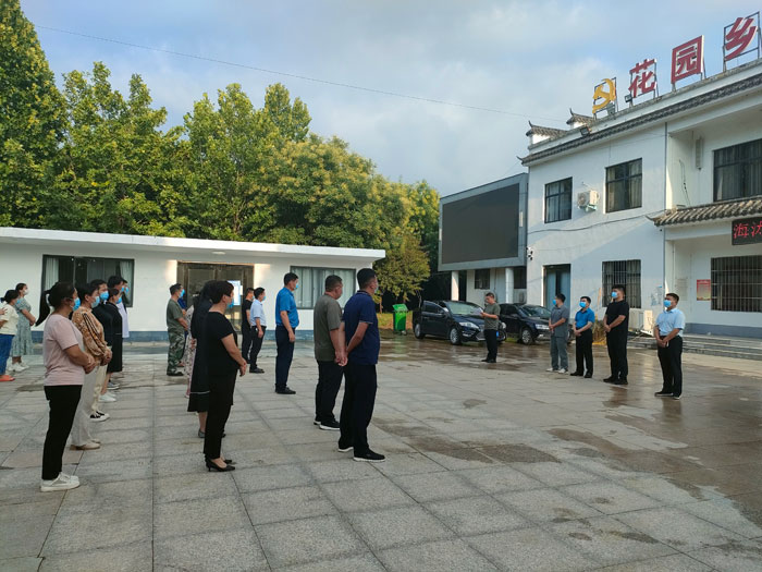 縣人大常委會副主任李新軍到花園鄉(xiāng)督導(dǎo)靜態(tài)管理、核酸檢測工作