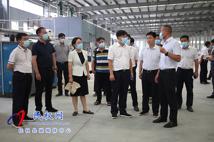 縣委書記張團結(jié)調(diào)研招商引資重點項目建設(shè)工作