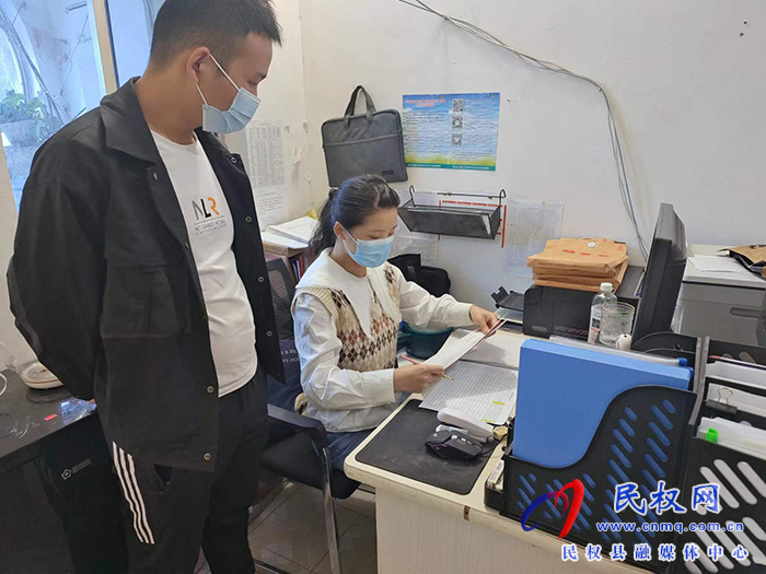 龍?zhí)伶?zhèn)：扎實(shí)做好發(fā)展對象材料審核工作