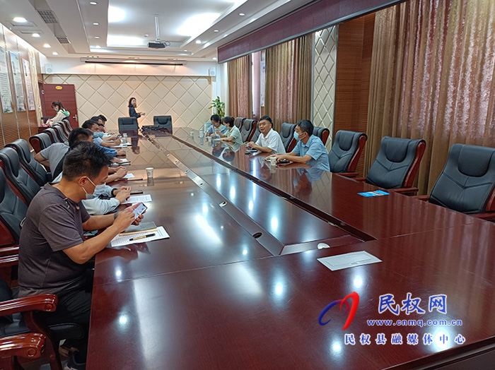 商丘日報社民權采訪團到我縣高新區(qū)采風