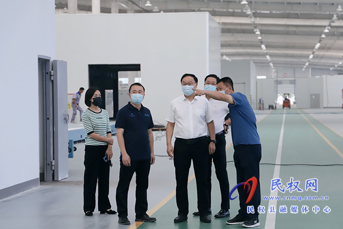縣領(lǐng)導(dǎo)栗團(tuán)結(jié)到河南興民熱能科技有限公司開展“企業(yè)服務(wù)日”活動