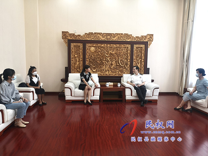 縣委常委、副縣長于茜同鄭州海關(guān)領(lǐng)導(dǎo)到南寧海關(guān)調(diào)研