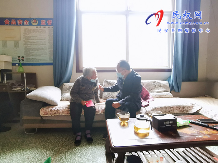縣政協(xié)主席周明河九九重陽(yáng)節(jié)慰問百歲老人