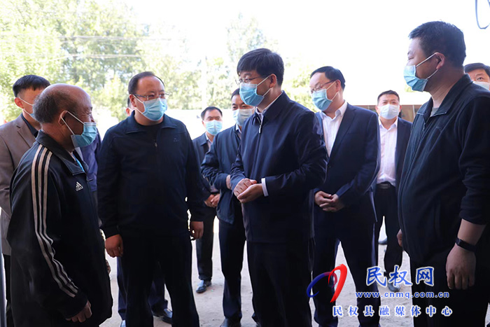 縣委書記張團(tuán)結(jié)調(diào)研鞏固脫貧攻堅(jiān)成果及“五星”支部創(chuàng)建、三秋生產(chǎn)、信訪穩(wěn)定等工作
