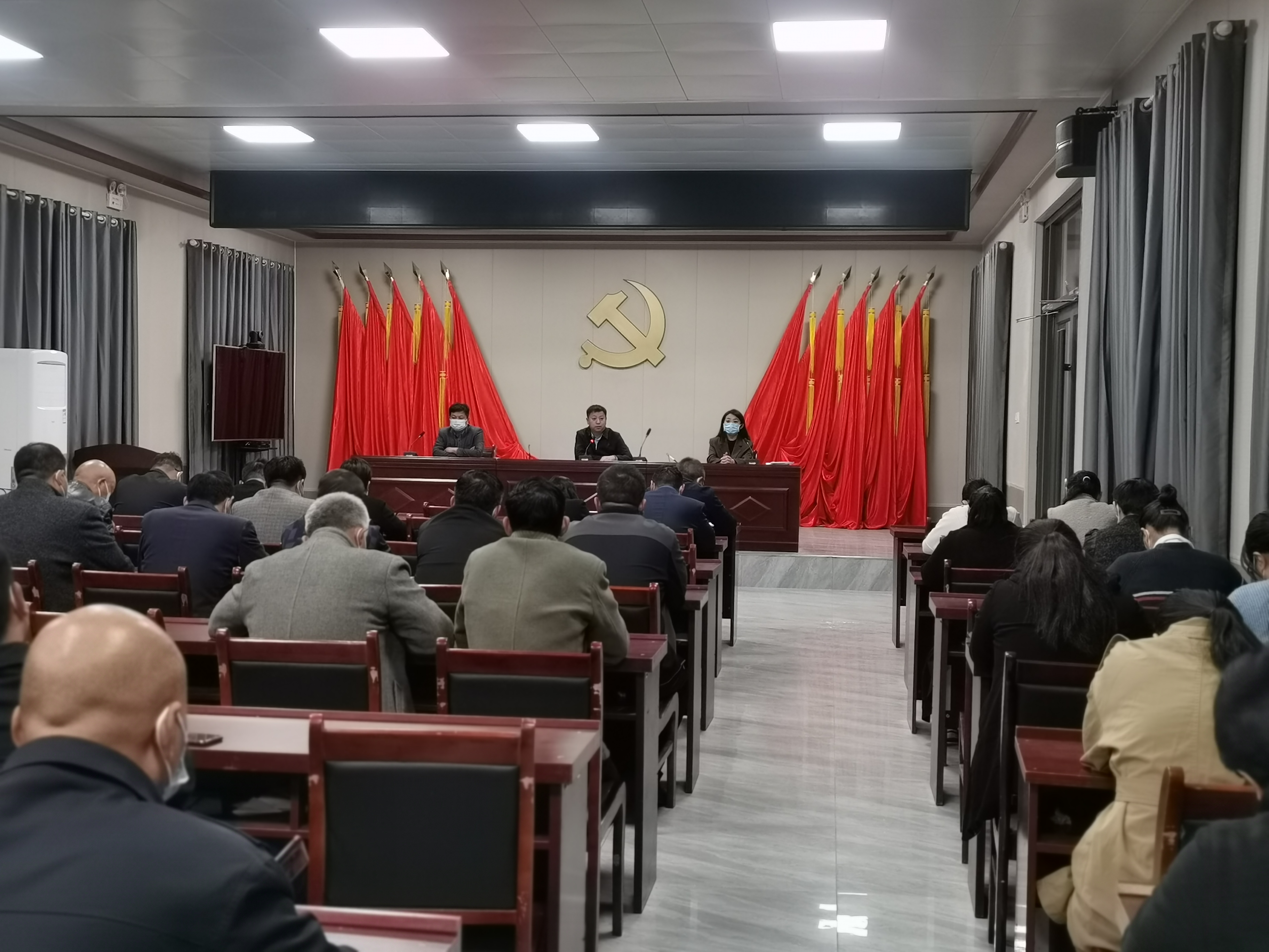 雙塔鎮(zhèn):“四著力”做好意識形態(tài)工作?