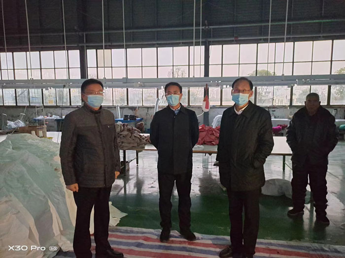 縣委常委、常務副縣長王景義到高新區(qū)勞動密集型企業(yè)督導查看安全生產(chǎn)情況