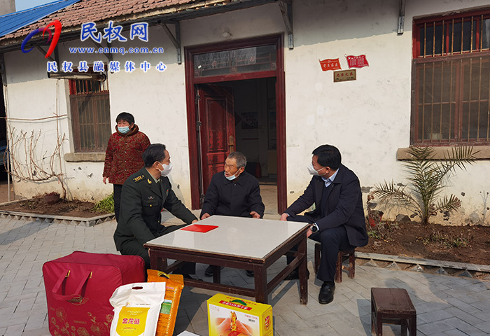 市委常委、軍分區(qū)政委朱洲到民走訪慰問老黨員和困難黨員