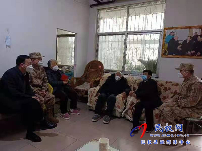 市人大常委會副主任、縣委書記張團結(jié)看望慰問抗戰(zhàn)老兵