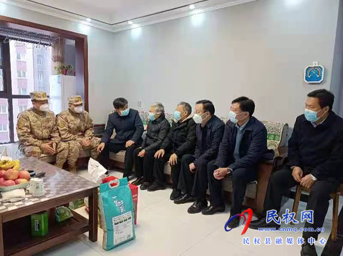 市人大常委會(huì)副主任、縣委書記張團(tuán)結(jié)看望慰問(wèn)“三屬人員”
