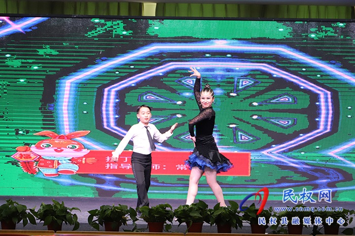 展望未來，向2023年快樂出發(fā)——民權(quán)求實(shí)學(xué)校2022年年度文藝匯演成功舉行
