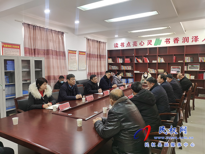 民權(quán)縣教體局聘任民權(quán)博士團(tuán)成員、中科院教育心理學(xué)博士李強(qiáng)為王橋鎮(zhèn)中心學(xué)?！懊u(yù)校長”