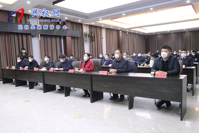 我縣組織收聽收看全省第七期“三個(gè)一批”項(xiàng)目建設(shè)活動(dòng)簽約儀式并進(jìn)行集中簽約