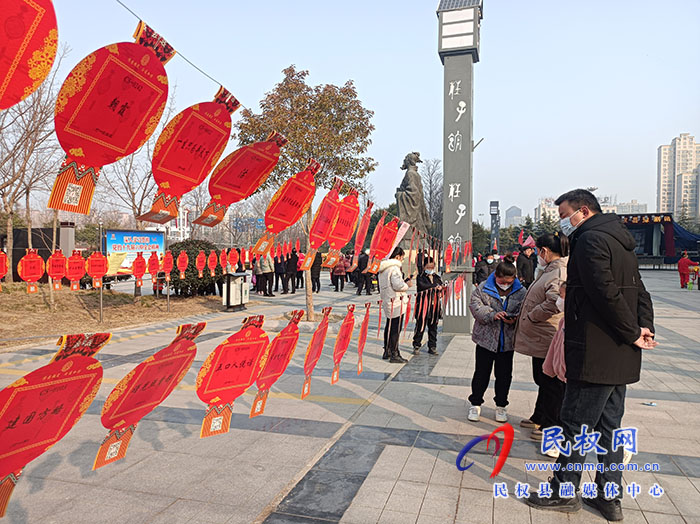民權(quán)：元宵猜燈謎 居民齊歡樂(lè)