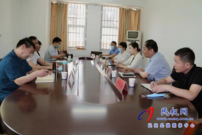 市醫(yī)療保障局黨組成員、副局長梁益民帶隊(duì)蒞民調(diào)研指導(dǎo)醫(yī)療保障工作