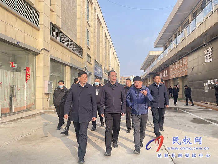 縣委常委、常務(wù)副縣長(zhǎng)王景義督導(dǎo)文明城市創(chuàng)建工作市場(chǎng)組工作