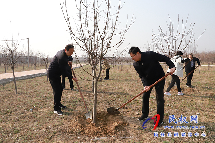 市政協(xié)“學雷鋒 我奉獻”文明實踐志愿服務暨2023年“三八”國際婦女節(jié)紀念活動舉行