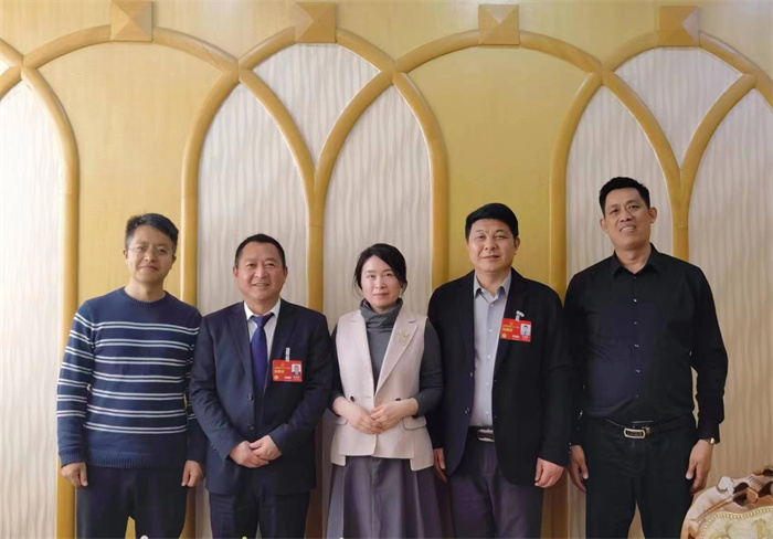  民權(quán)博士團(tuán)北京分團(tuán)會(huì)見全國人大代表張永濤