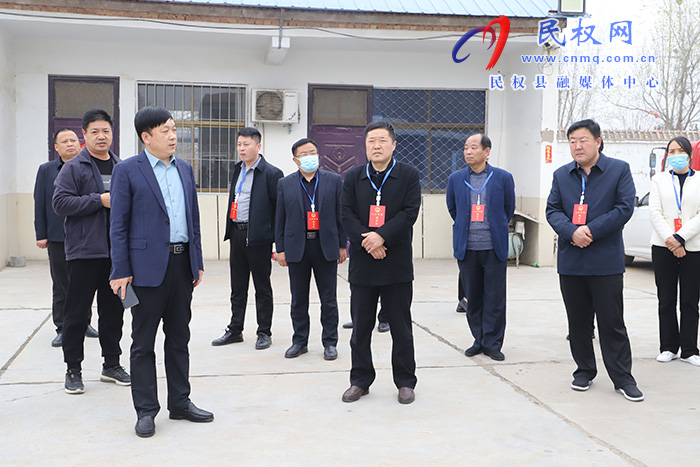 縣人大常委會(huì)專題調(diào)研農(nóng)村公路建設(shè)情況