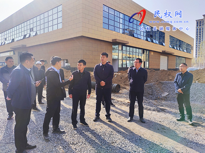 縣領(lǐng)導(dǎo)張方杰、張玉棟、馬德偉調(diào)研盈炻空調(diào)項目建設(shè)情況