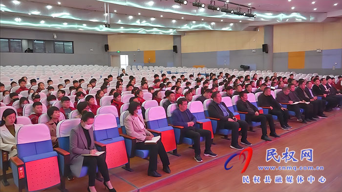 “童心向黨 紅色閱讀”青少年紅色經(jīng)典圖書捐贈儀式舉行