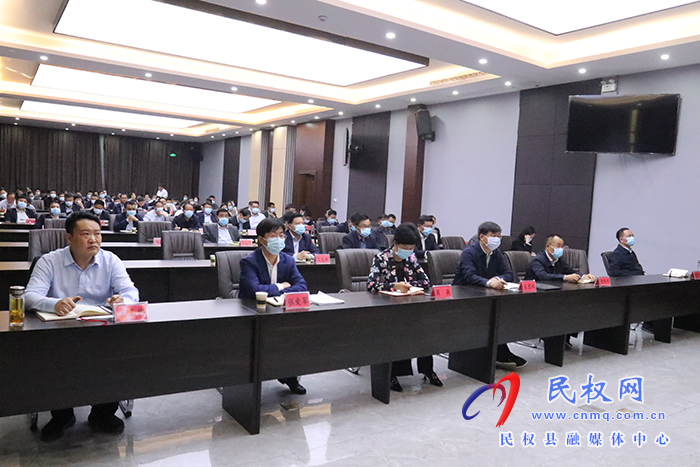 我縣組織收聽收看全市優(yōu)化營商環(huán)境大會暨創(chuàng)建全國法治政府建設示范市工作推進會