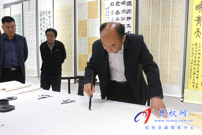 縣老干部局、縣老年書畫院參加2023中國·民權(quán)第七屆槐花文化系列活動(dòng)書畫展