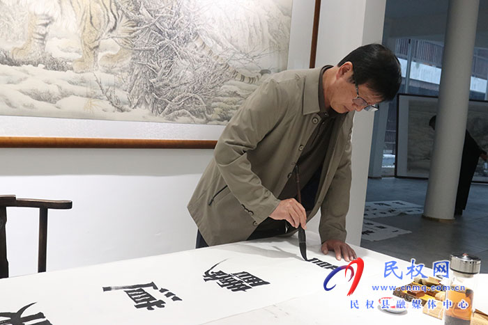 縣老干部局、縣老年書畫院參加2023中國·民權(quán)第七屆槐花文化系列活動(dòng)書畫展